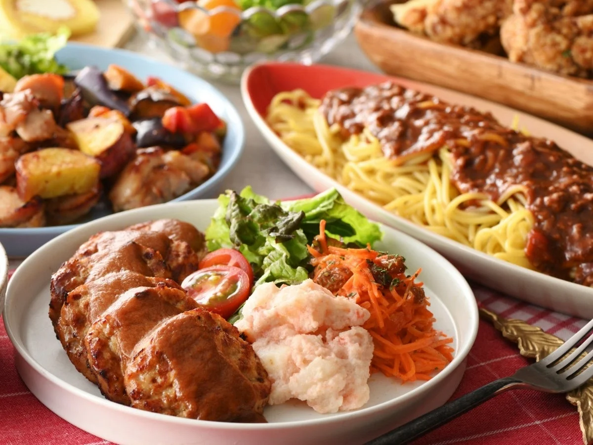 様々な料理が並ぶブッフェ