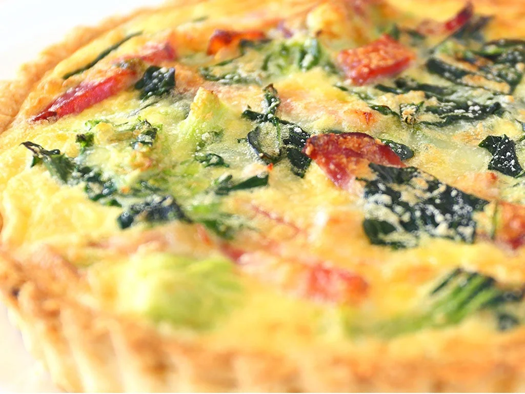 ほうれん草とベーコンが入ったキッシュ