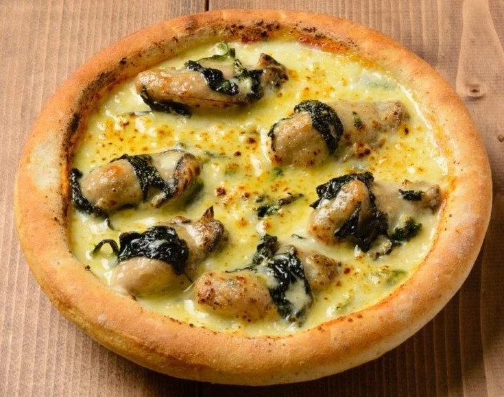 広島県産カキのピザ