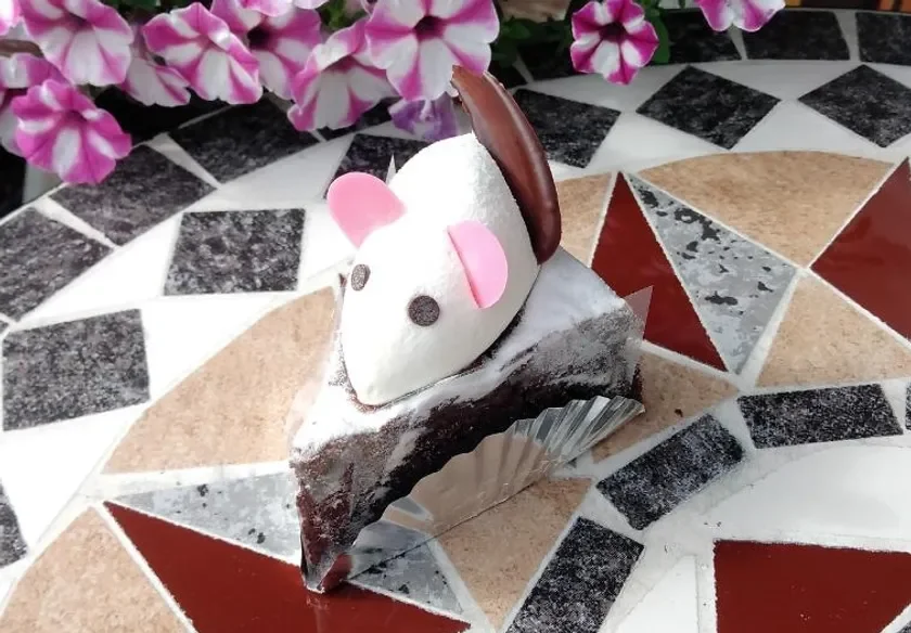 菓子工房ミルモナのチョコレートケーキ