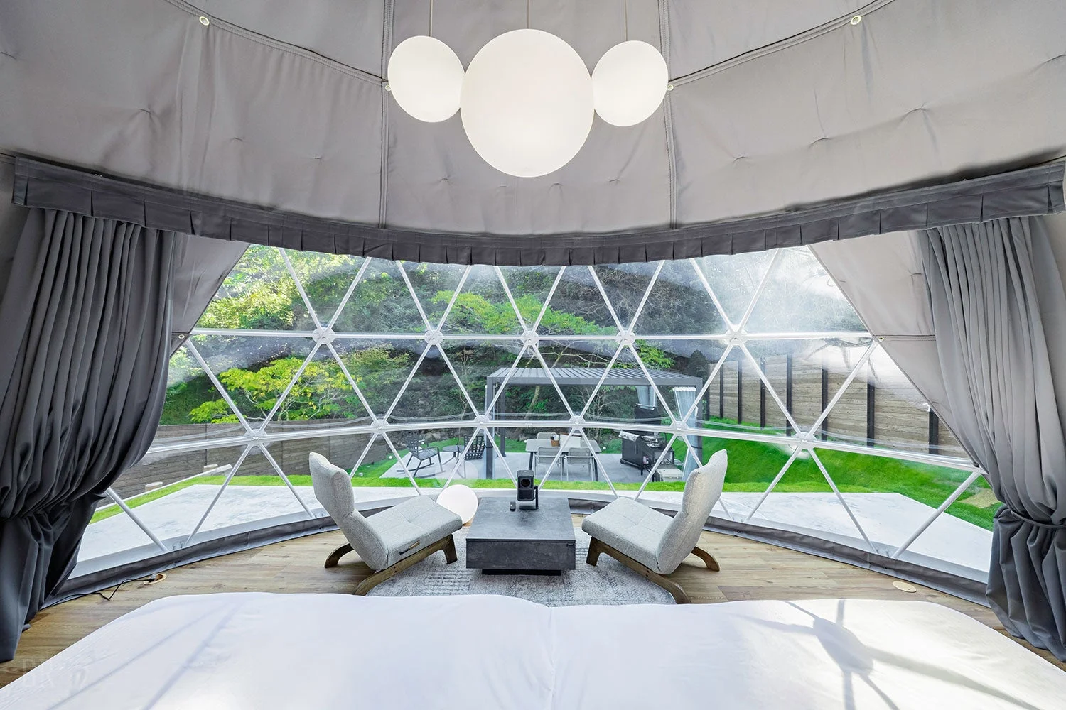 ドームテント室内