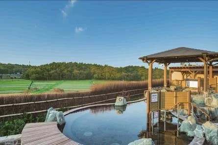 酒々井温泉 湯楽の里の露天風呂