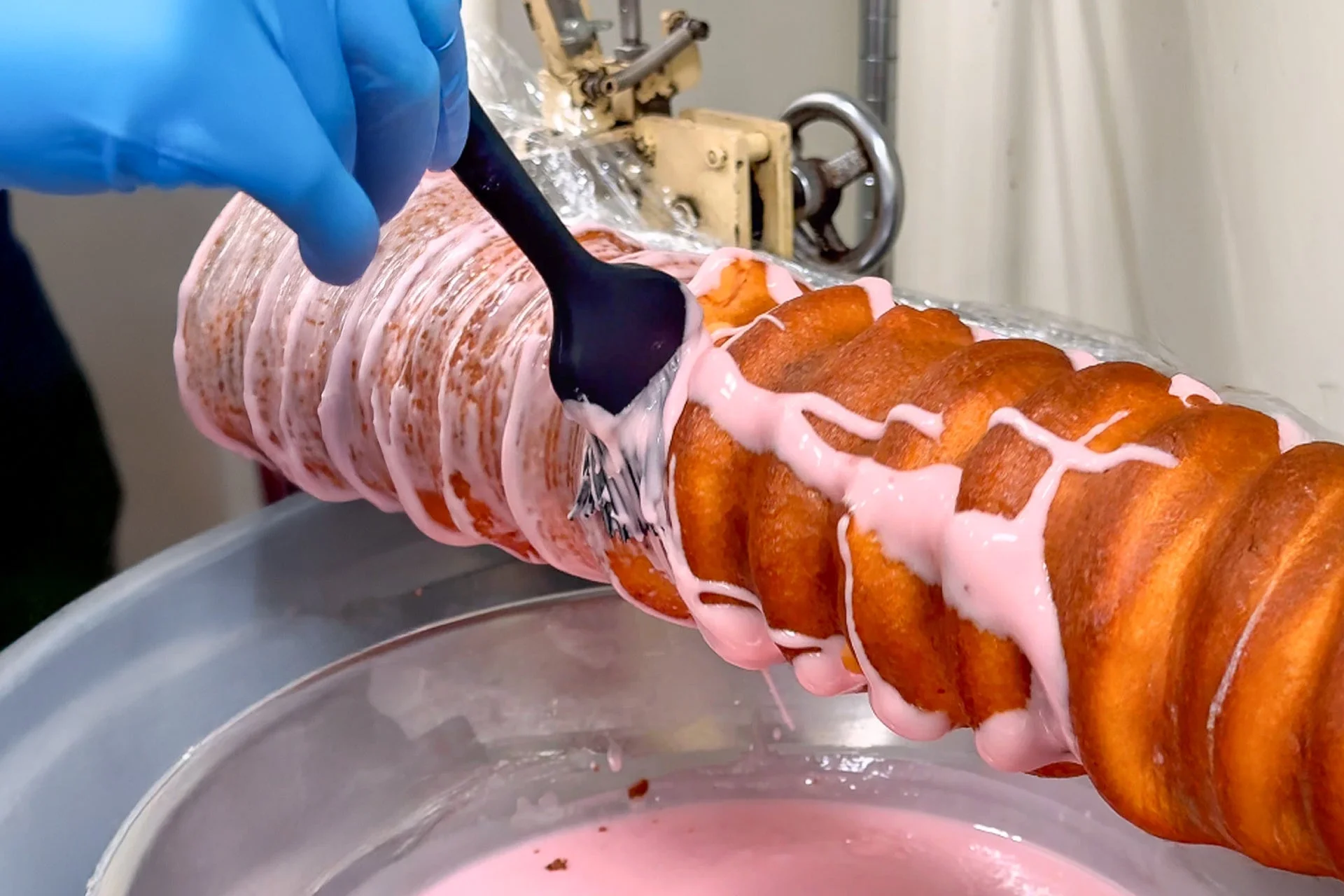 グレーズを塗る工程