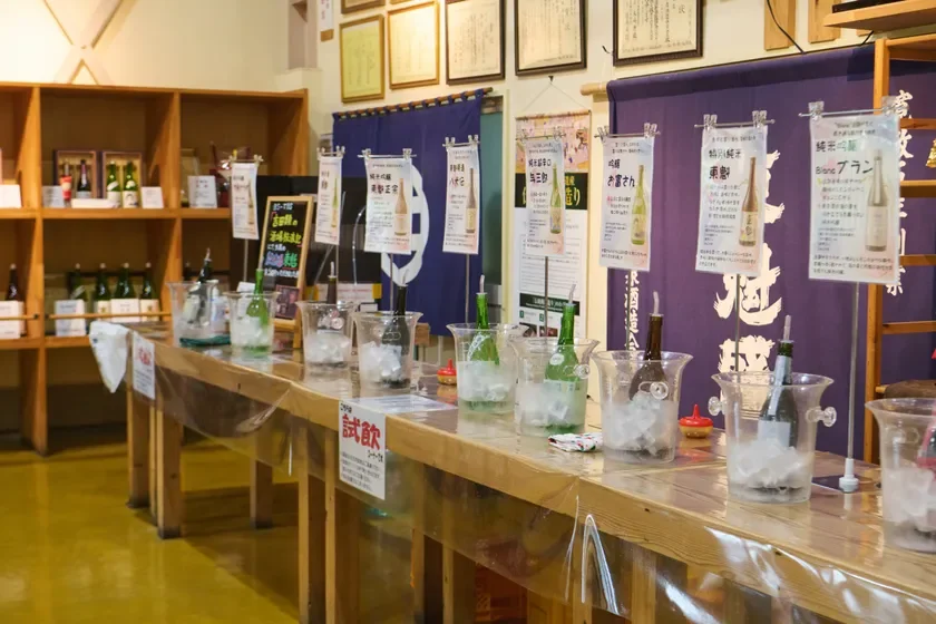 ソムリエハウス酒匠の館での試飲風景